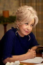 Connie "Meemaw" Tucker (Annie Potts) Connie "Meemaw" Tucker (Annie Potts)