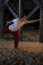 Versucht alles um endlich wieder müde zu werden: Alan (Jon Cryer) ... Versucht alles um endlich wieder müde zu werden: Alan (Jon Cryer) ...