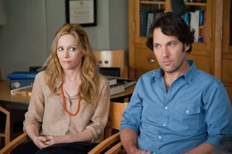 Wollen endlich ihr Chaos in den Griff bekommen: Pete (Paul Rudd, r.) und Debbie (Leslie Mann, l.) ...