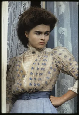 Lucy Honeychurch (Helena Bonham Carter)