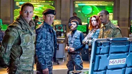 Ein Milit&auml;rkonvoi mit Hightech-Waffen wird von der Terrororganisation Cobra &uuml;berfallen. General Hawk beauftragt seine Eliteeinheit G.I. Joe mit der Wiederbeschaffung. Bald zeigt sich, dass der &Uuml;berfall Teil eines gr&ouml;&szlig;eren Plans ist... (Foto: Channing Tatum, Dennis Quaid, Said Taghmaoui, Raschel Nichols, Marlon Wayans)