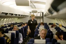 Premiere: "Flug 93". Im Bild: Trish Gates (Sandra Bradshaw, mi.).