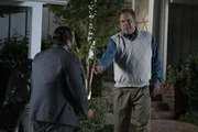 Marvin Goldberg (Dan Fogler, l.); Murray Goldberg (Jeff Garlin, r.) Marvin Goldberg (Dan Fogler, l.); Murray Goldberg (Jeff Garlin, r.)