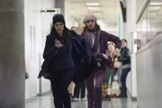 W&auml;hrend Meredith (Janina Gavankar, l.) und Frankie (Meg Steedle, r.) in einem neuen Fall ermitteln, muss sich Laura mit einer pers&ouml;nlichen Krise auseinandersetzen ...