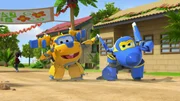 Donnie und Jerome sind gekommen, um auf Tonga ein riesiges inszeniertes Wetterspektakel zu veranstalten. Donnie und Jerome sind gekommen, um auf Tonga ein riesiges inszeniertes Wetterspektakel zu veranstalten.