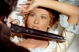Charlotte Philibert (Marl&egrave;ne Jobert) kann gut auf sich alleine aufpassen.