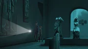 Im Schatten der Nacht wirken die Objekte im Pergamonmuseum noch geheimnisvoller. Paul l&auml;sst sie sich von Onkel Henry zeigen. Doch noch r&auml;tselhafter sind die Begebenheiten, die Paul erwarten.