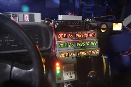 Der DeLorean   Die Verwendung des sendungsbezogenen Materials ist nur mit dem Hinweis und Verlinkung auf RTL+ gestattet.; Der DeLorean   Die Verwendung des sendungsbezogenen Materials ist nur mit dem Hinweis und Verlinkung auf RTL+ gestattet.