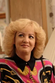 Beverly Goldberg (Wendi McLendon-Covey) Beverly Goldberg (Wendi McLendon-Covey)