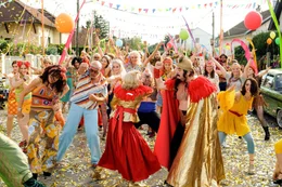 Andrea Eckert (Angi), Wolfgang B&ouml;ck (Jochen), Gisela Schneeberger (Erika), Erwin Steinhauer (Hartmut), Ella Rumpf (Helena).