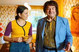 Ella Rumpf (Helena), Erwin Steinhauer (Hartmut).