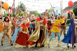 Andrea Eckert (Angi), Wolfgang B&ouml;ck (Jochen), Gisela Schneeberger (Erika), Erwin Steinhauer (Hartmut), Ella Rumpf (Helena).
