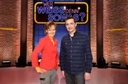 Moderator Kai Pflaume und seine Rateteam-Kapit&auml;ne Bernhard Ho&euml;cker und Elton begr&uuml;&szlig;en in dieser Sendung die Meteorologin und Fernsehmoderatorin Dr. Katja Horneffer (l.) und den Moderator und Meteorologen Donald B&auml;cker (r.).