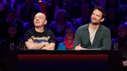 Rateteam-Kapit&auml;n Bernhard Ho&euml;cker (l.) mit Schauspieler August Wittgenstein (r.).