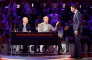 Moderator Kai Pflaume (r.) mit Rateteam-Kapitän Bernhard Hoëcker (l.) und dem Schauspieler Heiner Lauterbach (M.). Moderator Kai Pflaume (r.) mit Rateteam-Kapitän Bernhard Hoëcker (l.) und dem Schauspieler Heiner Lauterbach (M.).