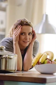 Anna (Diana Staehly) gewinnt bei einer Radioshow Tickets f&uuml;r ein Robbie Williams-Konzert plus &Uuml;bernachtung in einem Luxus-Hotel.