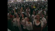 Nein, kein Schnappschuss von der Wiesn, sondern vom Oktoberfest in Blumenau, Brasilien. Nein, kein Schnappschuss von der Wiesn, sondern vom Oktoberfest in Blumenau, Brasilien.