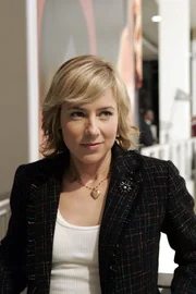 Die verwitwete Mutter Natalie Teeger (Traylor Howard) wurde binnen einer Woche zweimal in ihrer Wohnung überfallen. Sie weiß nicht, was die Einbrecher suchten, und bittet Monk um Hilfe. Die verwitwete Mutter Natalie Teeger (Traylor Howard) wurde binnen einer Woche zweimal in ihrer Wohnung überfallen. Sie weiß nicht, was die Einbrecher suchten, und bittet Monk um Hilfe.