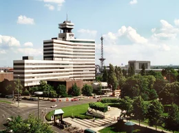 Der Funkturm mit dem SFB-Fernsehzentrum.