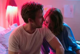 Mia (Emma Stone) und Sebastian (Ryan Gosling) n&auml;hern sich an. (Lizenzzeit bis 23.11.2026)