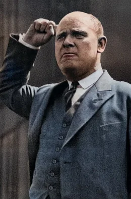 Ernst Th&auml;lmann, der Vorsitzende der Kommunistischen Partei, versteht sofort, was die Macht&uuml;bernahme der Nazis bedeutet.