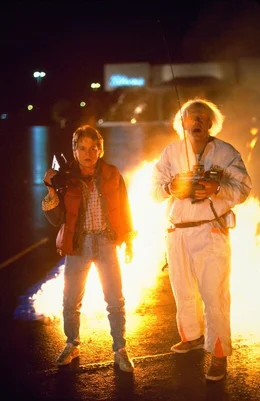 L-R:  Marty (Michael J. Fox), Doc Brown (Christopher Lloyd)