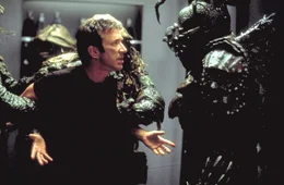 Als Au&szlig;erirische Commander Jason Nesmith (Tim Allen, M.) entf&uuml;hren, damit er ihren Planeten von einem teuflischen Tyrannen befreit, stellt sich f&uuml;r ihn blo&szlig; die Frage: Wie macht man das?; Als Au&szlig;erirische Commander Jason Nesmith (Tim Allen, M.) entf&uuml;hren, damit er ihren Planeten von einem teuflischen Tyrannen befreit, stellt sich f&uuml;r ihn blo&szlig; die Frage: Wie macht man das?