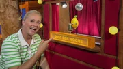 Wer verbirgt sich hinter dem Vorhang? Singa folgt einem frischen Duft und trifft Cecilia Zitrone. Wer verbirgt sich hinter dem Vorhang? Singa folgt einem frischen Duft und trifft Cecilia Zitrone.
