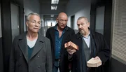 Max Ballauf (Klaus J. Behrendt, l.) und Freddy Schenk (Dietmar B&auml;r, r.) mit Rechtsmediziner Dr. Joseph Roth (Joe Bausch, M.).