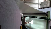In der Papierproduktion Kämmerer. Dem Papier wird Kartoffelstärke zugefügt für eine größere Festigkeit. Weitere Fotos erhalten Sie auf Anfrage. In der Papierproduktion Kämmerer. Dem Papier wird Kartoffelstärke zugefügt für eine größere Festigkeit. Weitere Fotos erhalten Sie auf Anfrage.