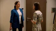 Katrin (Ulrike Frank, l.) konfrontiert Matilda (Anna-Katharina Fecher) mit den Vorw&uuml;rfen.