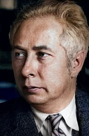 Der Reichstagsabgeordnete Theodor Heuss ist zwar ein &uuml;berzeugter Demokrat, erkennt aber erst sp&auml;t, wie umfassend der Nazi-Terror ist.