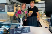 Reporterin Anna-Planken mit Saskia-Kiesewetter von &bdquo;Die Vegane Fleischerei&ldquo;, K&ouml;ln.