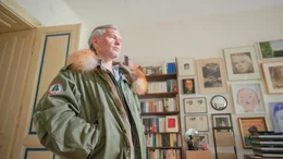 Schriftsteller und Musiker Christopher Just in seinem Parka.