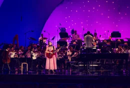 Die isländische Musikerin Laufey Die isländische Musikerin Laufey