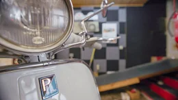 Vespa und Jugendkultur.