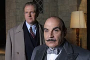 Gilbert Entwhistle (Robert Bathurst) und Hercule Poirot (David Suchet) Gilbert Entwhistle (Robert Bathurst) und Hercule Poirot (David Suchet)