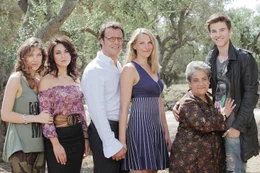 Chiara Paoli (Maria Ranieri), Karin Prioa (Gina Ranieri), Alessandro Preziosi (Paolo Sanseviero), Tanja Wedhorn (Martina Sanseviero), Nunzia Schiano (Angelina Sanseviero), Patrick M&ouml;lleken (Florian Sanseviero).