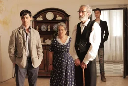 Peppino Mazzotta (Antonio Sanseviero), Nunzia Schiano (Angelina Sanseviero), Franco Paltera (Zio Fef&egrave;), Patrick M&ouml;lleken (Florian Sanseviero).