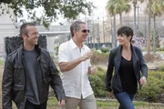 Begeben sich in New Orleans auf die Spur des ber&uuml;chtigten "Privileged Killer": Lasalle (Lucas Black, l.), Pride (Scott Bakula, M.) und Meredith "Merri" Brody (Zoe McLellan, r.) ...