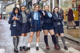Von links: Eingeschworene Clique: Debbie (Jessie Mae Alonzo), Zoe (Nandi Hudson), Claire (Carragon Guest), Heather (Eliza Dobson) und Rachel (Lara McDonnell).