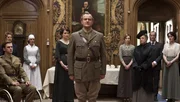 NELLA FOTO, AL CENTRO: HUGH BONNEVILLE (ROBERT CRAWLEY, CONTE DI GRANTHAM) NELLA FOTO, AL CENTRO: HUGH BONNEVILLE (ROBERT CRAWLEY, CONTE DI GRANTHAM)