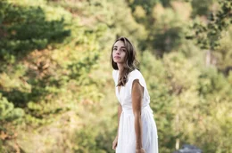 Ein Vivaldi-Abend mit der Mezzosopranistin Lea Desandre: Die junge franz&ouml;sisch-italienische S&auml;ngerin ist weltweit auf den f&uuml;hrenden Konzert- und Opernb&uuml;hnen zu sehen.