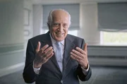Zalmay Khalilzad war als US-Sonderbeauftragter für Afghanistan der wichtigste US-Diplomat für das Land. Zalmay Khalilzad war als US-Sonderbeauftragter für Afghanistan der wichtigste US-Diplomat für das Land.