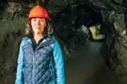 Die Bergbauingenieurin Claudia Chiappino hat als erste Frau in Italien die Leitung eines Bergwerks übernommen. Die Bergbauingenieurin Claudia Chiappino hat als erste Frau in Italien die Leitung eines Bergwerks übernommen.