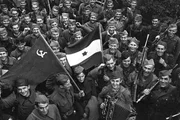 Partisanen mit der Sowjetischen Flagge. Partisanen mit der Sowjetischen Flagge.