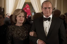 Lynne Cheney (Amy Adams, l.); Dick Cheney (Christian Bale, r.)