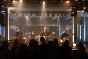 Florian Künstler und Band auf der Bauhaus-Bühne in Dessau. Florian Künstler und Band auf der Bauhaus-Bühne in Dessau.