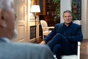 Werner (Dirk Galuba l.) warnt Christoph (Dieter Bach r.) eindringlich davor, sich noch einmal auf Sophia einzulassen.