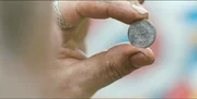 Mit der Prägung sogenannte "Kreuzmünzen" revolutioniert Harald Blauzahn das Münzwesen in Dänemark. Mit der Prägung sogenannte "Kreuzmünzen" revolutioniert Harald Blauzahn das Münzwesen in Dänemark.